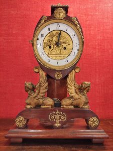 orologio tavolo antico biedermeier con automa che si muove