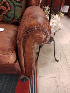 divano cuoio e pelle antico vintage chester