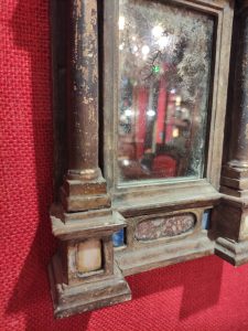 cornice specchio a tempietto antica