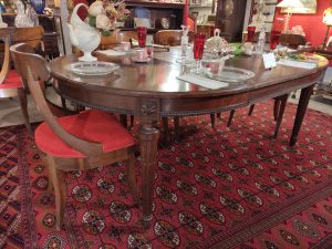 tavolo da pranzo allungabile antico