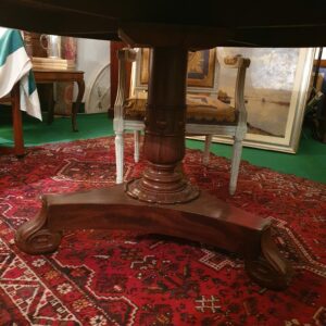 tavolo tondo antico inglese da biblioteca